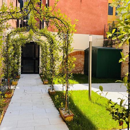 Qn Apartments Venice Exterior photo